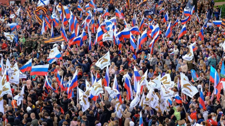 У Кремля планируют масштабный концерт в поддержку присоединения к России ЛДНР. На него уже зовут сотрудников бюджетных организаций