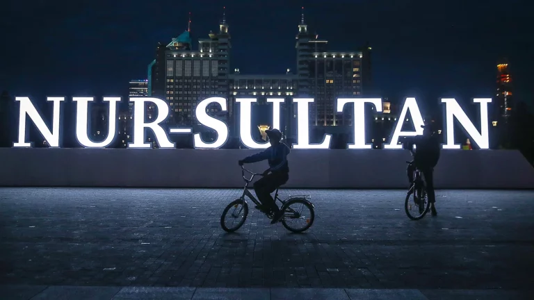 Казахские депутаты призвали вернуть столице прежнее название — Астана