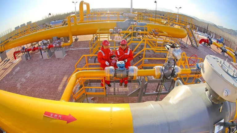 Москва и Пекин перешли на рубли и юани при оплате российского газа