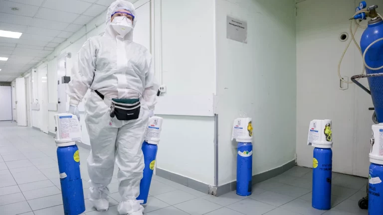Поставляющая кислород в больницы французская Air Liquide ушла из России