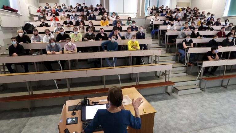 Глава Рособрнадзора Анзор Музаев: «Мобилизация не отразится на учебе студентов в России»
