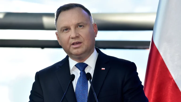 Президент Польши потребовал от России репараций для Украины