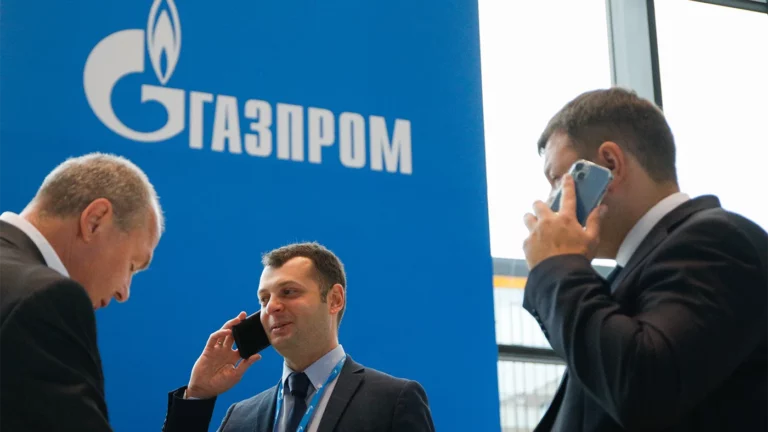 «Газпром» может расторгнуть все сделки с «Нафтогазом», если Украина продолжит требовать плату за транзит в суде