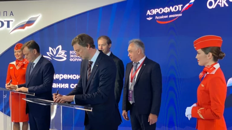 «Аэрофлот» подписал соглашение о закупке самолетов на 1 трлн рублей