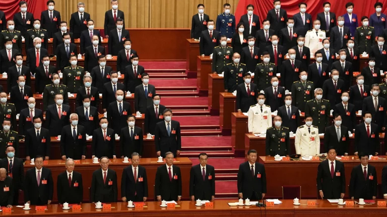 Изменения в ЦК, скандал и поправки в устав. Как завершился XX съезд КПК