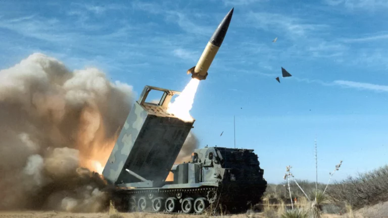 Foreign Policy: Украина после атаки России попросила у США ракетные системы и истребители