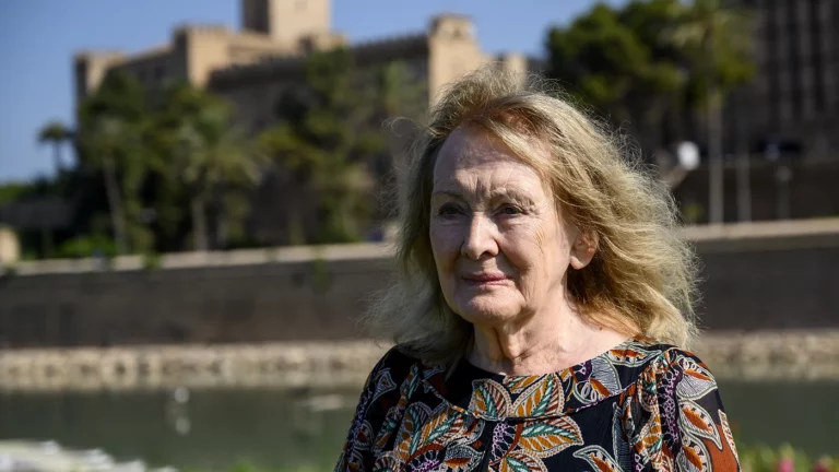 Нобелевскую премию по литературе присудили французской писательнице Анни Эрно