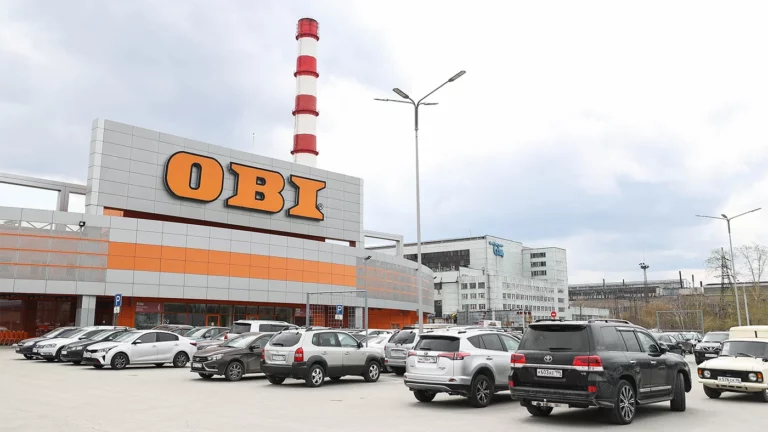 «Коммерсантъ»: сеть магазинов OBI переименуют, среди возможных названий — HOBI или OBBI