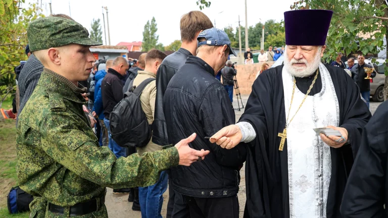 В РПЦ предложили организовать дежурство священников в пунктах мобилизации