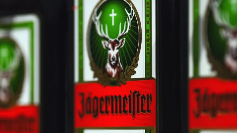 В Федерации рестораторов прокомментировали сообщения о прекращении поставок Jägermeister в Россию