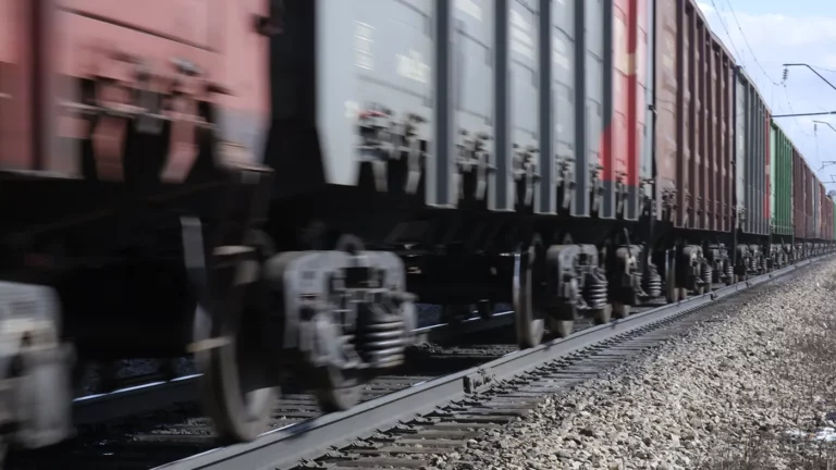 «Ведомости»: железнодорожники просят компенсацию за изъятые на Украине и в Финляндии вагоны