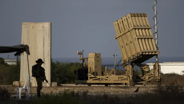 Израиль заявил о невозможности поставок систем ПВО Украине из-за нехватки производственных мощностей