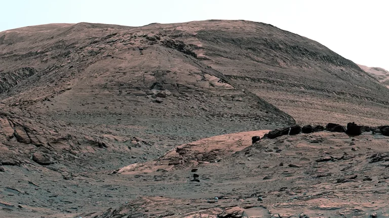 На Марсе найдены следы древнего мегацунами высотой 250 метров