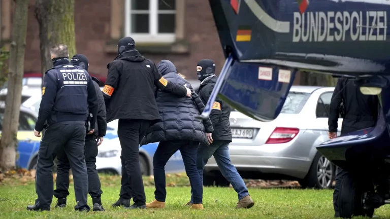 В Германии задержали 25 подозреваемых в подготовке госпереворота. Среди них — правые радикалы и сторонники теорий заговора