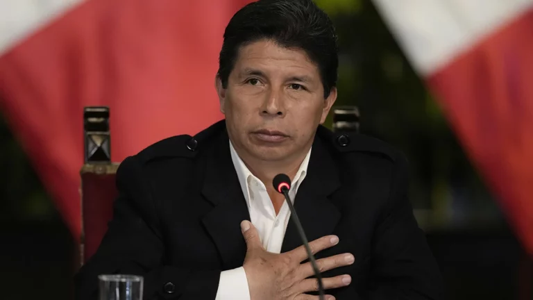 Арестованный экс-президент Перу попросил убежище в Мексике