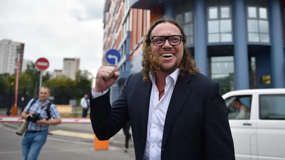 Ответы Mail.ru: Не напоминает ли Трамп эксцентричного миллиардера-жулика Сергея 