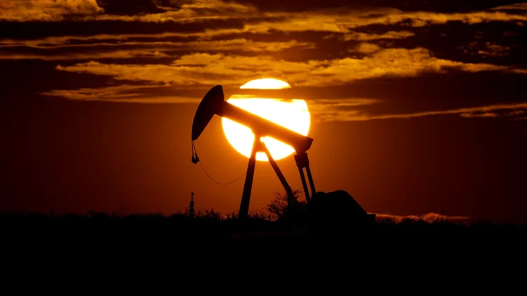 В Минфине США определились с потолком цен на российскую нефть