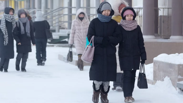 Метеоролог рассказал, в каких регионах России будет особенно холодно