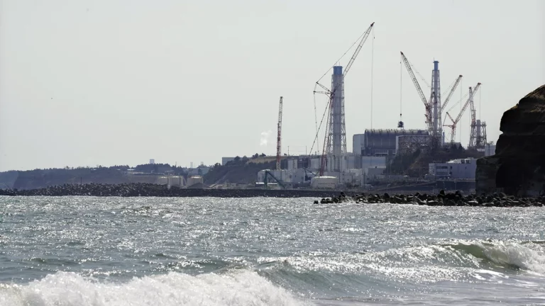 Япония хочет сбрасывать отработанную воду с АЭС «Фукусима-1» в Тихий океан