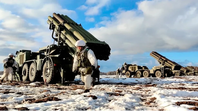 Эксперты допускают участие Беларуси в украинском конфликте. Изменит ли это ход военных действий