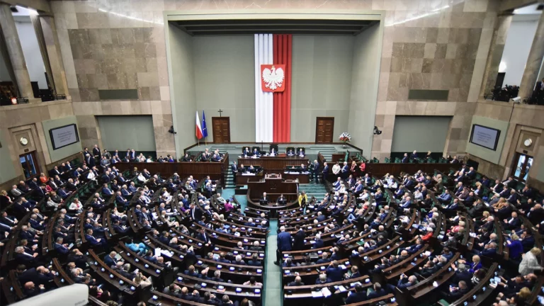 Сейм Польши назвал Россию государством, поддерживающим терроризм