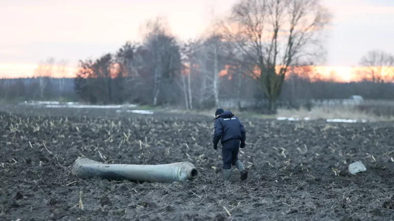 Минобороны Украины готово расследовать падение ракеты в Беларуси