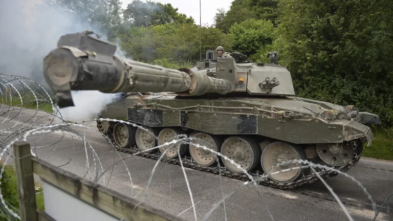 Машины смерти. Зачем Украине британские танки «Челленджер»