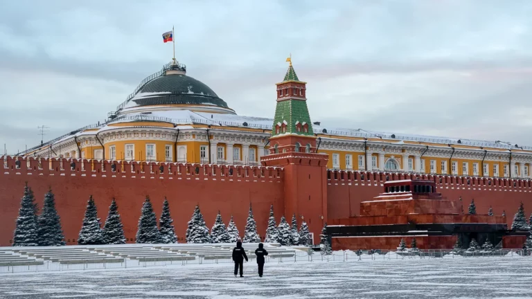 «Ведомости»: Кремль вслед за депутатами перестанет публиковать декларации о доходах