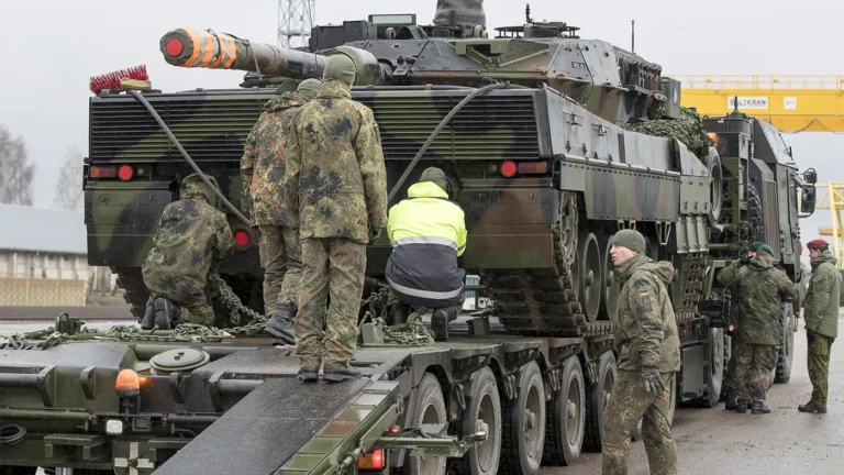 Британские аналитики назвали необходимое Украине число танков для начала наступления