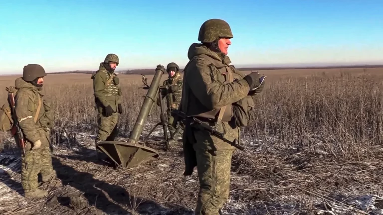 Советник врио главы ДНР: российские силы вошли в Угледар и ведут бои на окраинах города