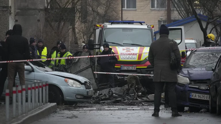 Ошибка пилота или неисправность. Что известно о причинах крушения вертолета в Киевской области