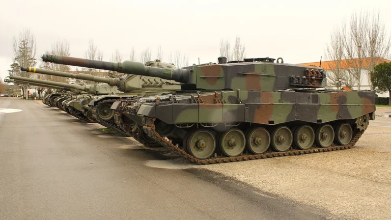 El Pais сообщила о планах Испании поставить Украине танки Leopard