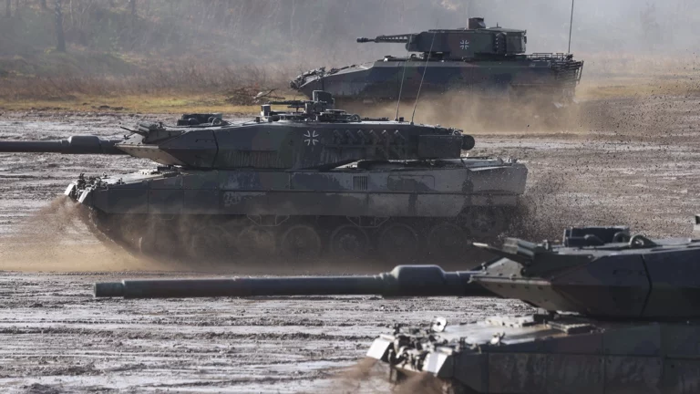 Зеленский раскритиковал Германию из-за позиции по танкам Leopard