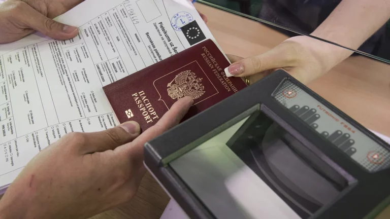 Какие страны выдают россиянам шенгенские визы в 2023 году
