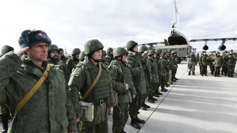 Путин подписал указ о дополнительных социальных гарантиях военным