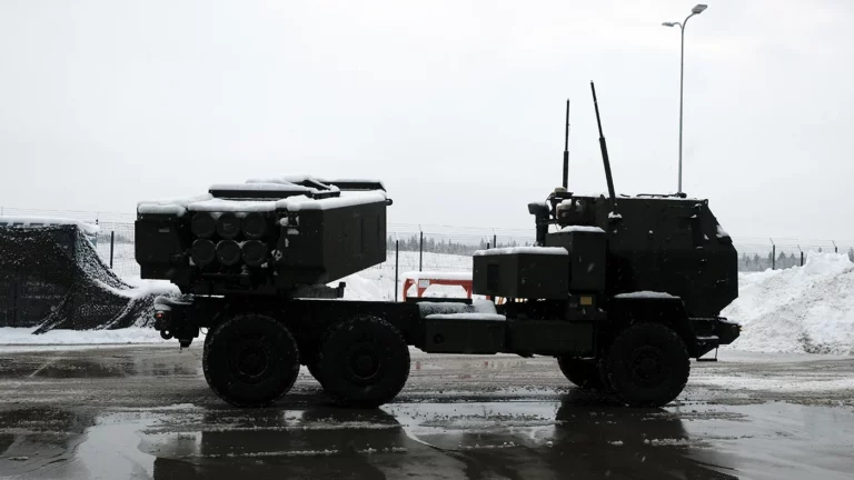 США могут передать Украине «умные» боеприпасы для HIMARS. Добьют ли они до Крыма?