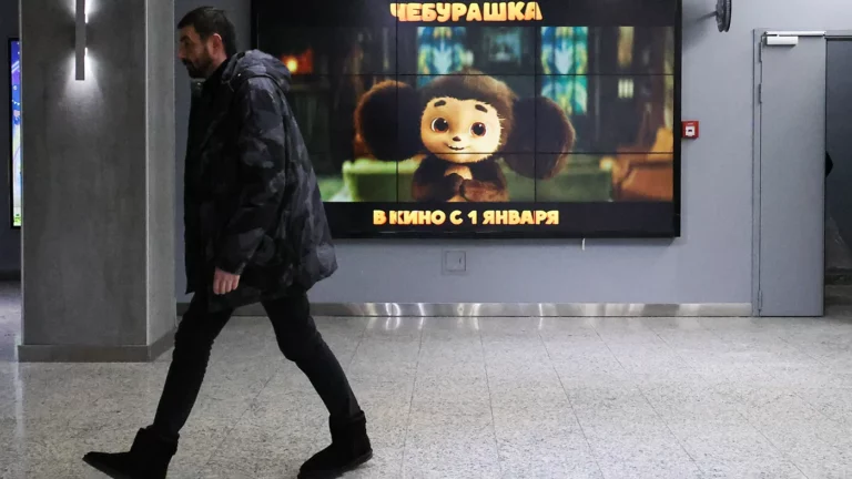«Чебурашка» обогнал по сборам «Аватар» и стал самым кассовым фильмом в российском прокате