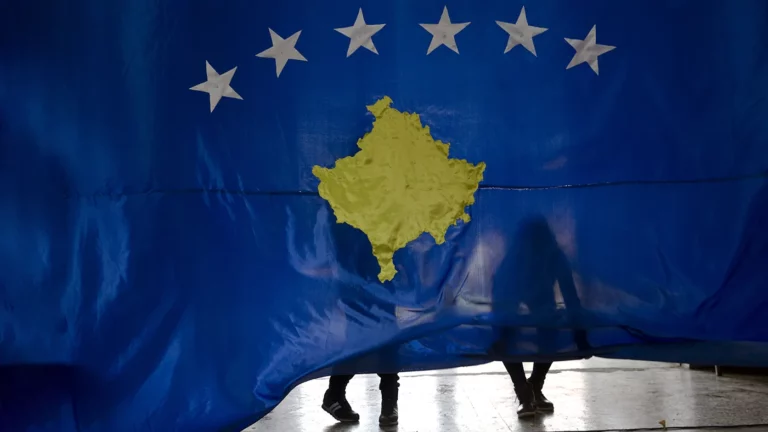 «Мечтайте»: Вучич описал возможность признания Косово Сербией