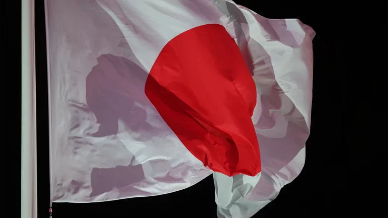 Япония ввела санкции против 48 физических и 73 организаций из России. Среди них глава концерна «Калашников» и замминистра обороны