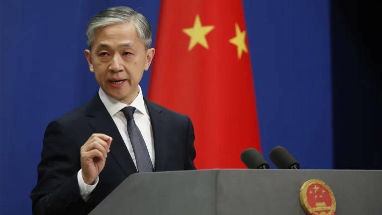 Китай обвинил США в незаконном запуске аэростатов над территорией КНР