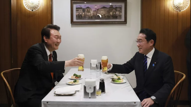 В Токио прошел исторический саммит лидеров Японии и Южной Кореи. Смогут ли главные союзники США в Азии преодолеть многолетние противоречия