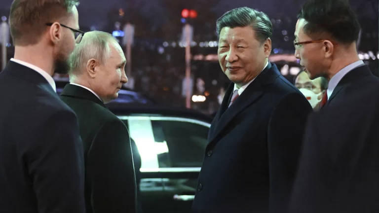 «Младший брат, но еще не вассал». Что западная пресса пишет о встрече Путина и Си Цзиньпина в Москве