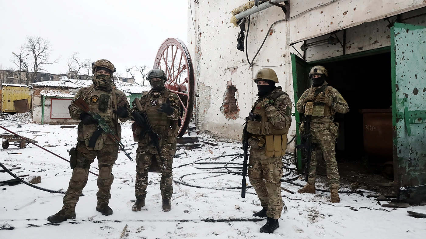 Частные военные» или государственные: доцент НИУ ВШЭ Денис Мельник о том,  как появились ЧВК и кому они выгодны сегодня