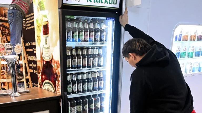 Эксперт: пиво в России подорожает на 10-15% после принятия нового закона