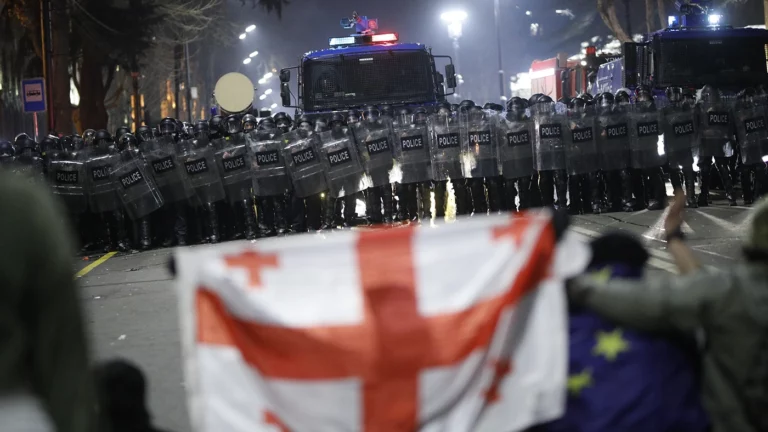 Законопроект об иноагентах отозвали из парламента Грузии на фоне протестов