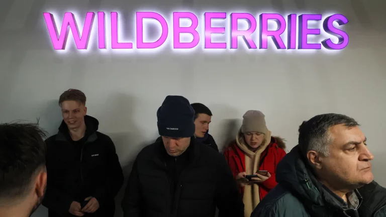«Бунт» сотрудников Wildberries из-за штрафов за возврат товаров. Что об этом известно