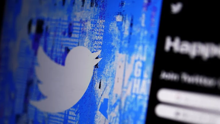 Twitter снял ограничения с аккаунтов российских официальных лиц и ведомств