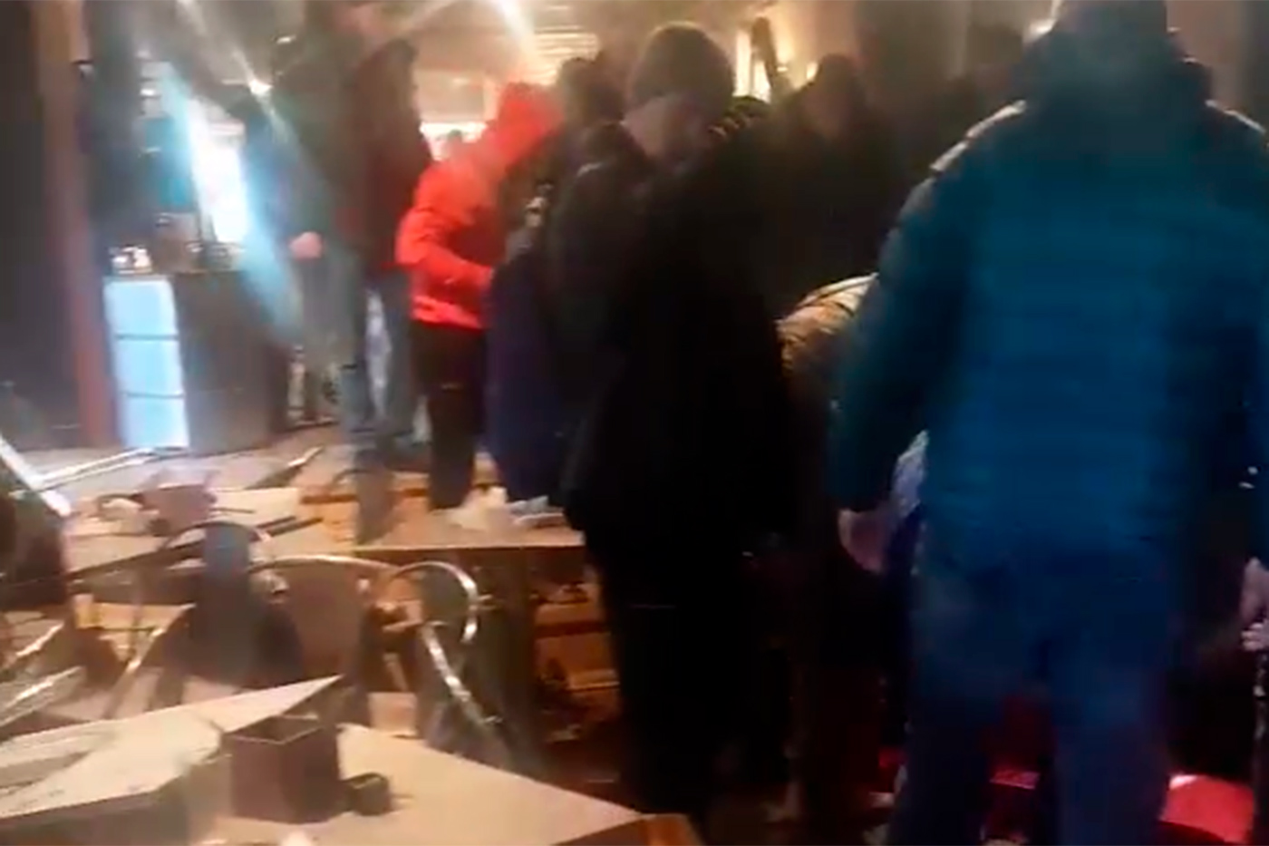 Группа пикник не пострадала в теракте. Взрыв в кафе в Санкт-Петербурге. Взрыв в кафе в Петербурге. Взрыв в Питере в кафе 2 апреля 2023.