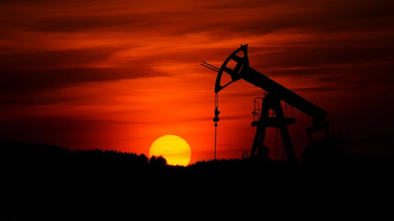 Правительство России запретило публиковать статистику по добыче нефти и газа