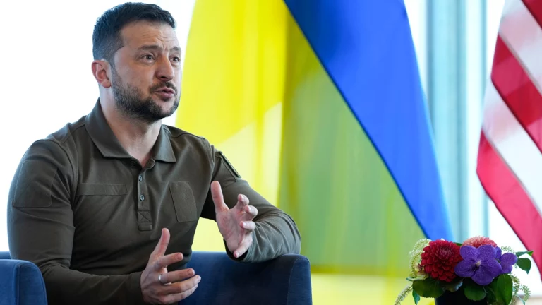 Пресс-секретарь президента Украины: Зеленский не подтверждал потерю Бахмута